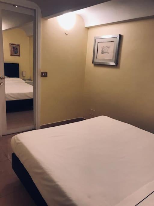 42 Appartamento Via Nazionale Rome Bagian luar foto